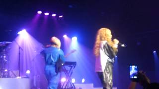 TLC performing No Scrubs \u0026 ATL Dance with Lil Mama Caesars Windsor