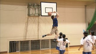 B2香川ファイブアローズの選手が小学生と交流　観音寺開催の試合をPR