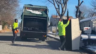 Town of Islip CCC McNeilus Garbage Truck 23 Picking Up Trash in The Different House