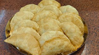 Diwali special faral karanji recipe/खुसखुशीत रवा खोबरं करंजी रेसिपी