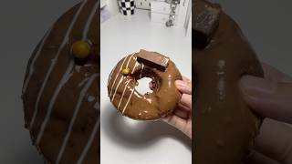 Choco Donut Made With Kitkat ช็อกโก้โดนัทผสมคิทแคท