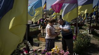 Ukraine marks Independence Day with sadness but a determination to drive out Russian forces