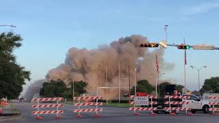 Pasadena building implosion: First Pasadena State Bank came down Sunday