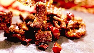 Huo-ge's traditional Sichuan home cooking, spicy eel, is crispy and spicy. [The Wok of Home-Cooking]