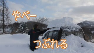 もう雪はいらないな　物置バンの除雪