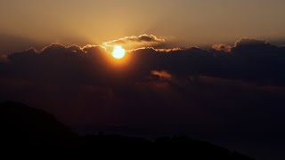 TimeLapse880 【太陽と雲】 朝日  光芒   雲のタイムラプス動画