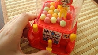 懐かしおもちゃ　「クレーンゲーム」「Crane Game」