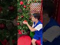 Eles comeram a maçã do Papai Noel