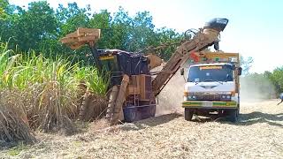 รถตัดอ้อย, Sugar Cane harvester, by ทีมงาน พูนทรัพย์พืชผล2