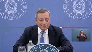 La conferenza stampa di Mario Draghi, l’ultima da premier