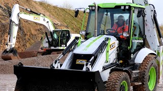 JCB shows off its hydrogen internal combustion engine