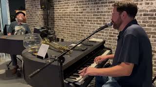 The Memphis Dueling Pianos Perform \