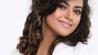 Meera Chopra Hot