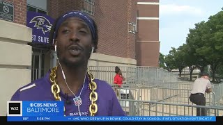 Ravens' super fan 'Trippy' shows off his purple passion in a loud way