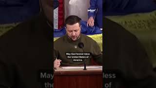 Zelensky presents Ukraine flag to Congress #shorts