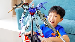 Toys Assembly Gundam with Excavator Car Toys Activity