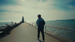 Ollie - In Between