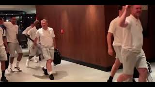 West Ham Returns To Its Hotel, Celebrates In Lobby