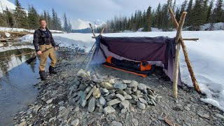 Making a Simple Survival Shelter CRAZY Warm! Winter Bushcraft Camping & Cooking