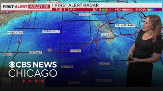 Snowy Tuesday morning commute in Chicago