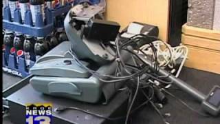 Vandals hit UNM registrar's building