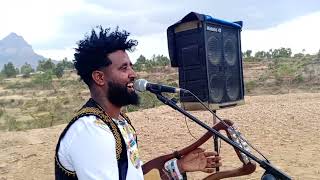 kibrom hadera(wedi hadera) live stage wedding ክብሮም ሃደራ  ኣብ መርዓ ሃገረ ሰብ ዕዳጋ ሰሉስ