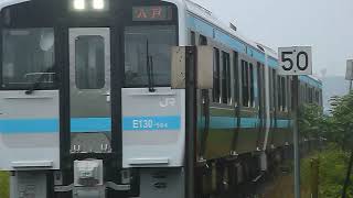 [警笛(電笛+ﾎｲｯｽﾙ)あり]八戸線 キハE130系500番台 鮫駅付近通過