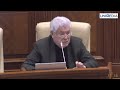 voronin baba se piaptănă dar noi modificăm constituția. grosu uneori și moșnegii se piaptănă