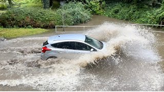 Crazy drivers, Full Speed Ahead, Bedfordshire || vehicles vs deep water || flood compilation part 2