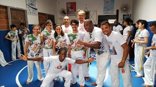 ブラジルのカポエイラ昇段式。子供と大人昇段 41 Batizado de Capoeira Tempo Batizado. カポエィラ・テンポブラジル本部