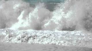 Kefalonia, Myrtos beach, big waves