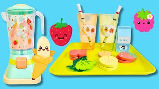 SMOOTHIE TOYS Drinks Food MAKER Wood Toy Blender Pretend Fruit Funny Kitten Playset