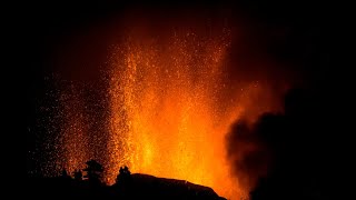 EN VIVO - Aumenta la actividad del volcán Cumbre Vieja en la isla de La Palma (Canarias, España)