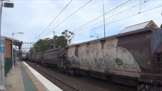 Trains Cross at Cowan Station, 25/03/2018