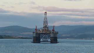 Queen Elizabeth Cunard - Arrival @Invergordon Scotland | ShipSpotting and Oil rigs