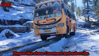 Yeh Hum Aa Gaye Hain Kahaan zameen so gayi barf ki chadron me| Song with Lyrice #latti #snow #viral