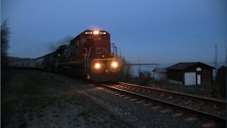 CN Train Spotting HD: RARE!!! | CN 2126 \u0026 IC 2463 Leads CN X303 West At Sunset Ave 8/9 4/17/16