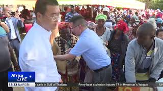 Chinese people in Kenya donate food to drought victims