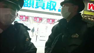 違法職務質問を拒否■秋葉原♯3■警察手帳の提示を求めるが頑なに拒む■論破して警察手帳を提示すればこちらの免許証を提示すると言ってもダラ質を繰り返すバカな警察官■警察手帳規則第5条を違反した犯罪行為