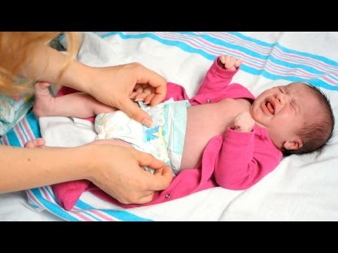 5 Tips on Changing a Diaper on a Plane | Baby Travel 5 Tips on Changing a Diaper on a Plane | Baby Travel