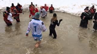 Vince Vaughn takes the Polar Plunge