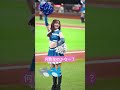 そんなに可愛い瞳で見つめられたら…！！ ピタ止め きつねダンス 可愛い