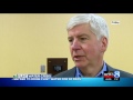 gov. snyder to drink flint water for at least a month