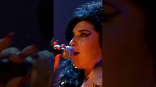 Amy performing 'Rehab' on Later... with Jools Holland in 2006. 🤍