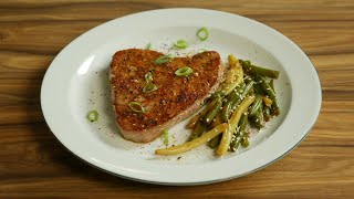 Tuna steak with Shichimi Togarashi