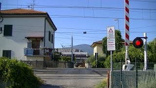 Spoorwegovergang Pistoia (I) // Railroad crossing // Passaggio a livello