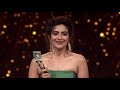 confusion ho gaya.. best actress award lene pahuch gayee do do aditi sharma the ita awards