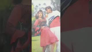 Ajay Devgan with Raveena Tandon 💕#90severgreen #90sromanticsongs #shorts #ajaydevgan #raveenatandon