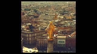 Milan cathedral golden statue (madonnina)