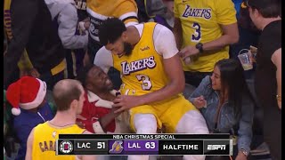 Anthony Davis Falls into Stands and Onto Kevin Hart During Lakers-Clippers